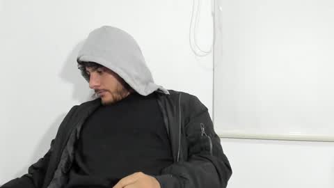 favid95 online show from March 6, 6:52 am