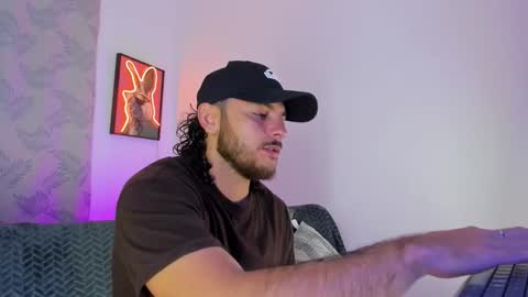 favid95 online show from November 11, 2:44 am