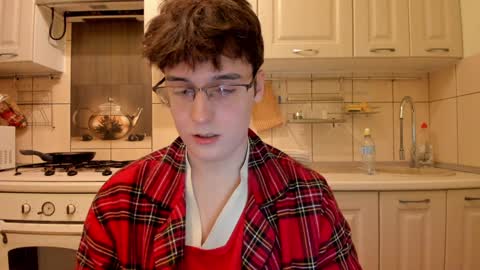 Snapshot of fckmikh chatting on December 16, 2:38 pm Michael online show from December 16, 2:38 pm