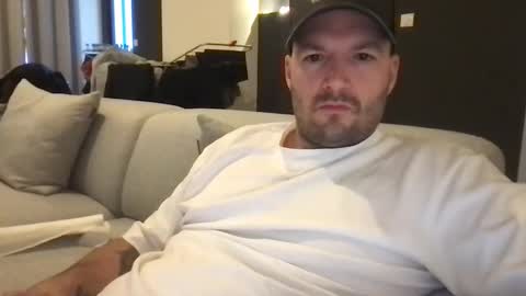 Snapshot of fdck75 chatting on January 17, 10:33 am fdck75 online show from January 17, 10:33 am