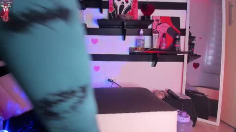 feel_the_touch online show from March 3, 9:48 pm