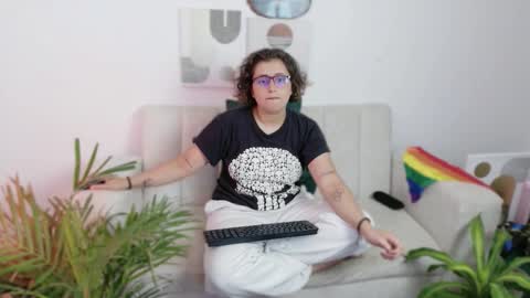 Feelena online show from October 29, 5:58 pm