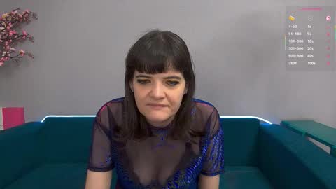 Laura online show from December 14, 4:40 am