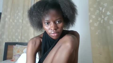 feetlovely507541 online show from May 16, 7:56 pm
