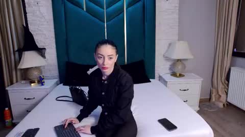 FeetVibe online show from October 30, 9:00 am