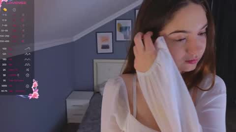 Milena online show from October 26, 8:20 am