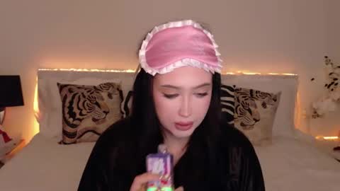 Felicia Herceg online show from October 30, 8:31 pm