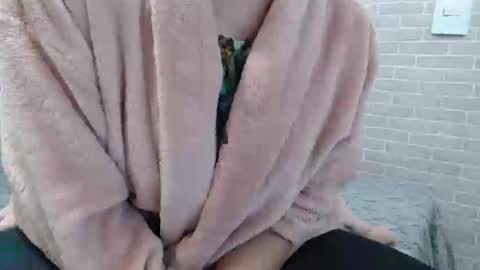 Felina Hot online show from October 22, 4:57 am