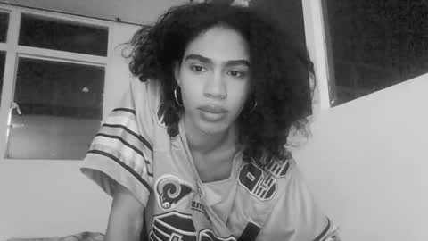 Snapshot of felinexoxo chatting on October 19, 10:05 am FELINE online show from October 19, 10:05 am