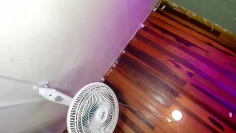 Snapshot of felipe_fiire chatting on April 27, 1:20 pm felipe fiire online show from April 27, 1:20 pm