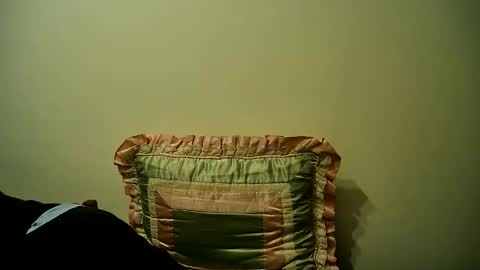 Snapshot of felipebb40 chatting on December 5, 1:36 am felipebb40 online show from December 5, 1:36 am