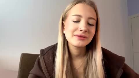 Snapshot of felishasunniga chatting on February 26, 8:57 am Eli online show from February 26, 8:57 am