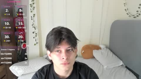 Snapshot of felix_leex chatting on January 17, 8:45 pm Felix leex online show from January 17, 8:45 pm