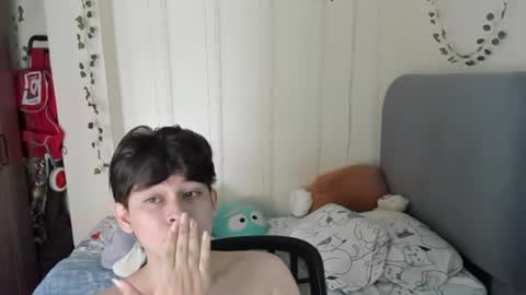 Snapshot of felix_leex chatting on February 18, 7:32 pm Felix leex online show from February 18, 7:32 pm