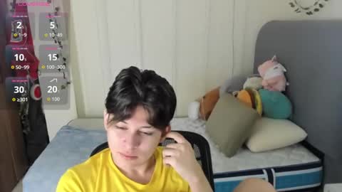 Snapshot of felix_leex chatting on February 19, 6:48 pm Felix leex online show from February 19, 6:48 pm