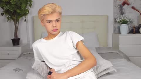 Felix online show from February 7, 7:17 pm