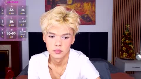 Snapshot of felix_rey chatting on January 16, 10:14 pm Felix online show from January 16, 10:14 pm