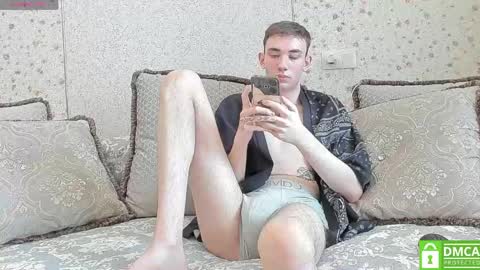 felixcurt online show from April 13, 7:58 am