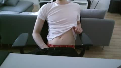 Snapshot of felixsagg chatting on June 26, 7:35 am felixsagg online show from June 26, 7:35 am