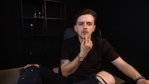 Snapshot of felixstark chatting on July 3, 5:03 am FelixStark online show from July 3, 5:03 am