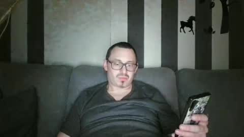 Snapshot of femalefeetlover689517 chatting on March 1, 4:47 am femalefeetlover689517 online show from March 1, 4:47 am