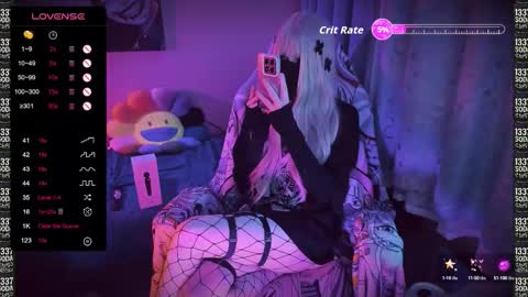 Snapshot of femboymatthew chatting on October 13, 8:14 am FemboyMatthew online show from October 13, 8:14 am