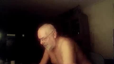 Snapshot of femdom_sub chatting on December 19, 9:17 pm femdom_sub online show from December 19, 9:17 pm