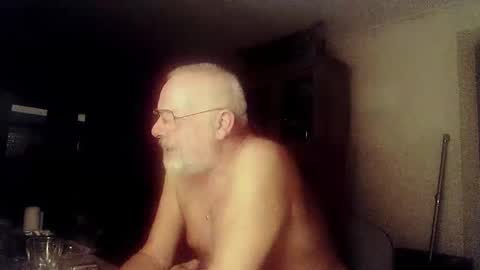Snapshot of femdom_sub chatting on January 3, 10:40 pm femdom_sub online show from January 3, 10:40 pm