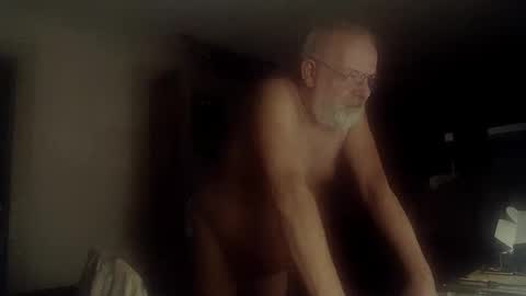 Snapshot of femdom_sub chatting on September 28, 1:33 am femdom_sub online show from September 28, 1:33 am