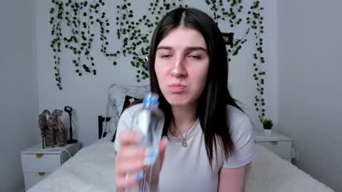 Snapshot of femida_brown chatting on February 26, 11:20 am femida_brown online show from February 26, 11:20 am