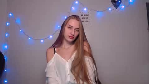 Femke online show from December 8, 7:54 pm