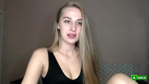 Snapshot of femkedejager chatting on May 19, 7:53 pm Femke online show from May 19, 7:53 pm