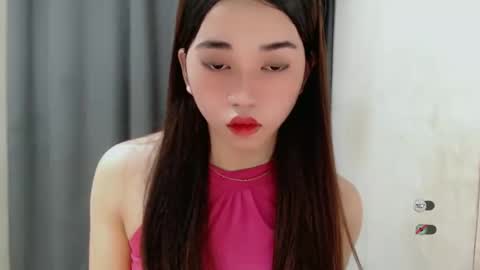 Snapshot of femylove chatting on December 15, 10:15 pm YOUR BEAUTIFUL ASIANFHEMY online show from December 15, 10:15 pm