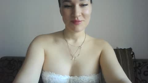 fennec_fox_ online show from April 21, 6:31 am