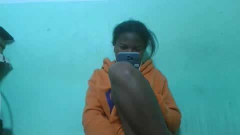 Snapshot of fenou122745 chatting on September 8, 7:02 pm fenou122745 online show from September 8, 7:02 pm