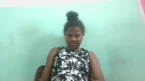 Snapshot of fenou122745 chatting on September 23, 8:01 pm fenou122745 online show from September 23, 8:01 pm