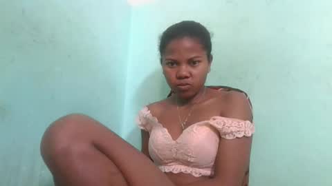 Snapshot of fenou122745 chatting on October 21, 6:36 am fenou122745 online show from October 21, 6:36 am