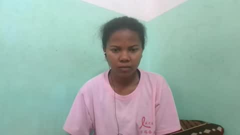 Snapshot of fenou122745 chatting on November 27, 6:48 am fenou122745 online show from November 27, 6:48 am