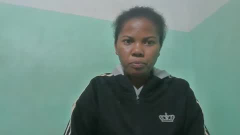 Snapshot of fenou122745 chatting on December 22, 7:22 pm fenou122745 online show from December 22, 7:22 pm