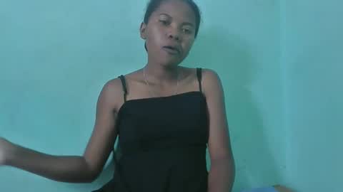 Snapshot of fenou122745 chatting on January 8, 6:48 am fenou122745 online show from January 8, 6:48 am