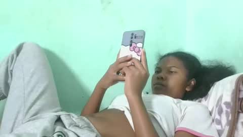 Snapshot of fenou122745 chatting on January 10, 6:31 pm fenou122745 online show from January 10, 6:31 pm