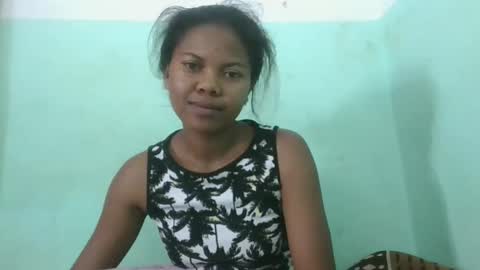 Snapshot of fenou122745 chatting on February 3, 8:30 am fenou122745 online show from February 3, 8:30 am