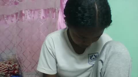 Snapshot of fenou122745 chatting on February 11, 7:30 pm fenou122745 online show from February 11, 7:30 pm