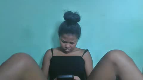 Snapshot of fenou122745 chatting on February 19, 7:10 pm fenou122745 online show from February 19, 7:10 pm