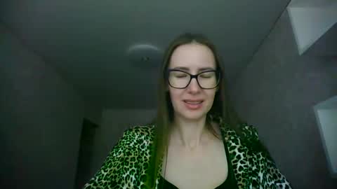 feraliss online show from May 28, 11:07 am