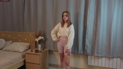 Snapshot of fernandafurfey chatting on January 18, 1:20 am Rachel online show from January 18, 1:20 am