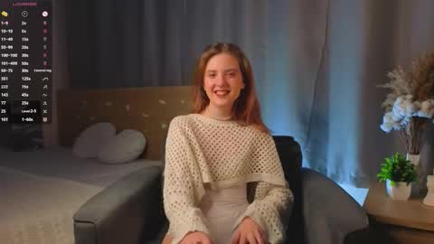 Snapshot of fernandafurfey chatting on February 4, 1:11 am Rachel online show from February 4, 1:11 am