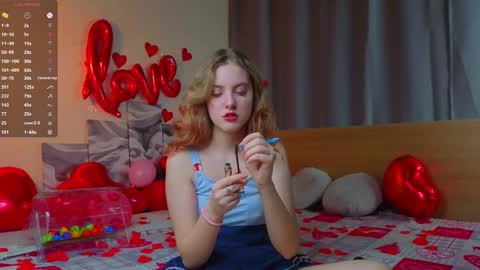 Snapshot of fernandafurfey chatting on February 15, 1:13 am Rachel online show from February 15, 1:13 am