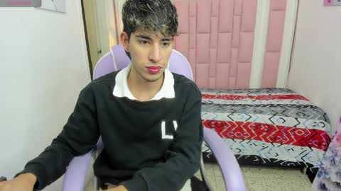 FER PHOENIX online show from April 9, 3:28 am