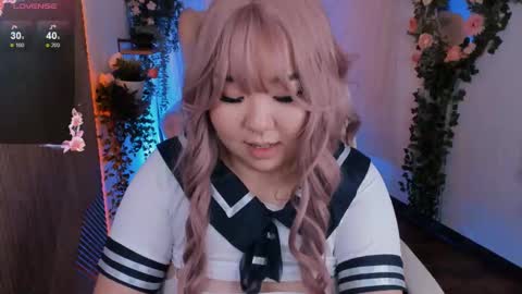 Snapshot of ferry_tail chatting on December 15, 8:15 pm ferry_tail online show from December 15, 8:15 pm